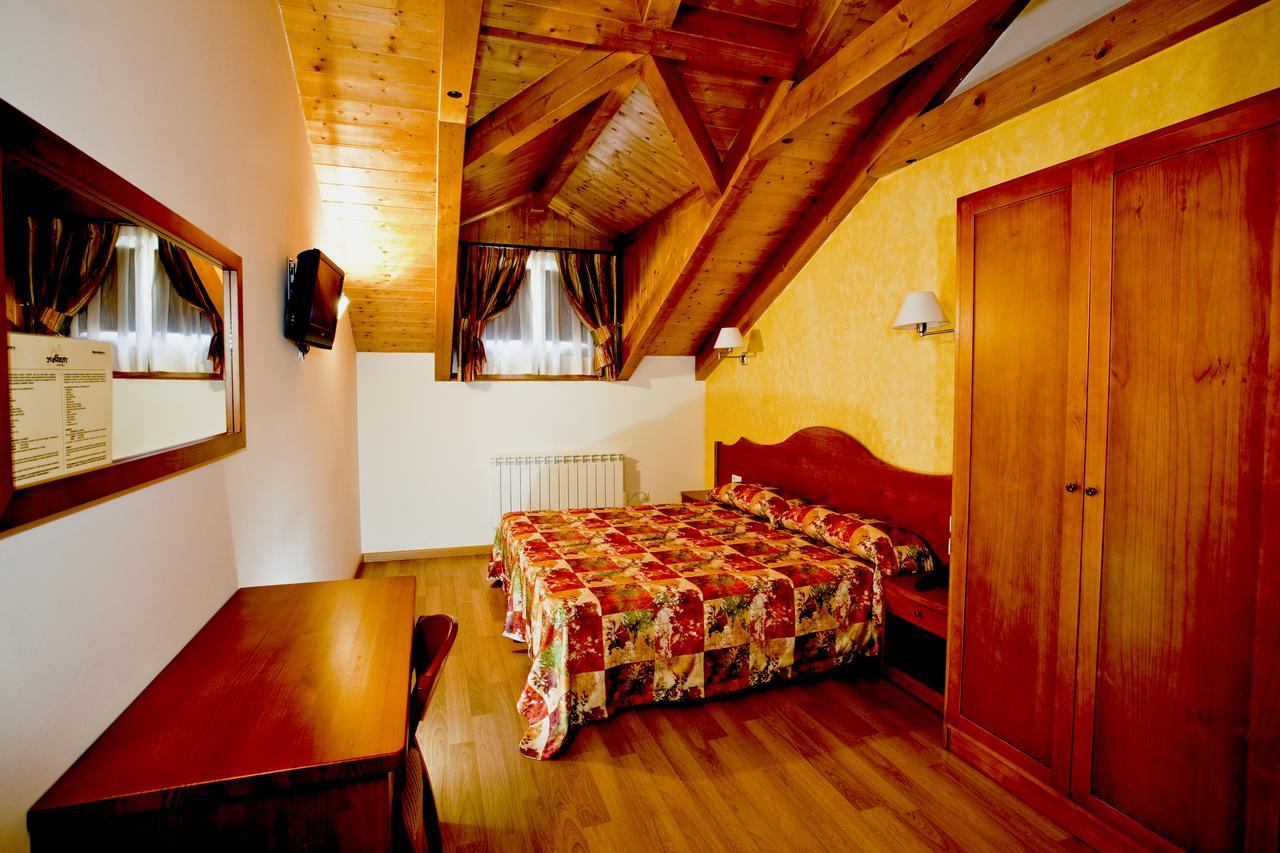 Hotel Montseny Espuy Extérieur photo